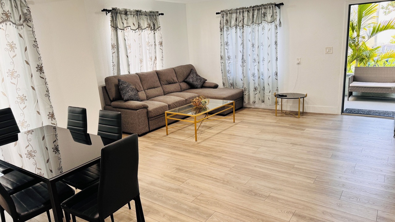 Photo of Livingroom in Glendale