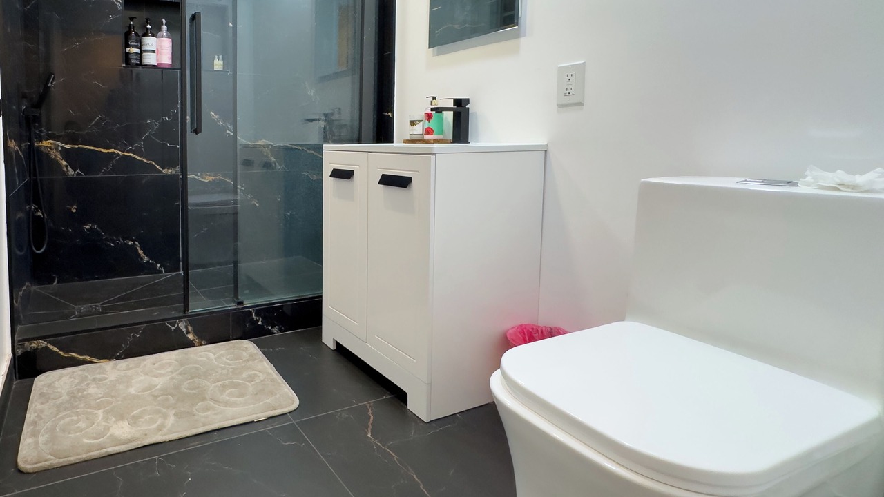 Photo of Bathroom in Glendale