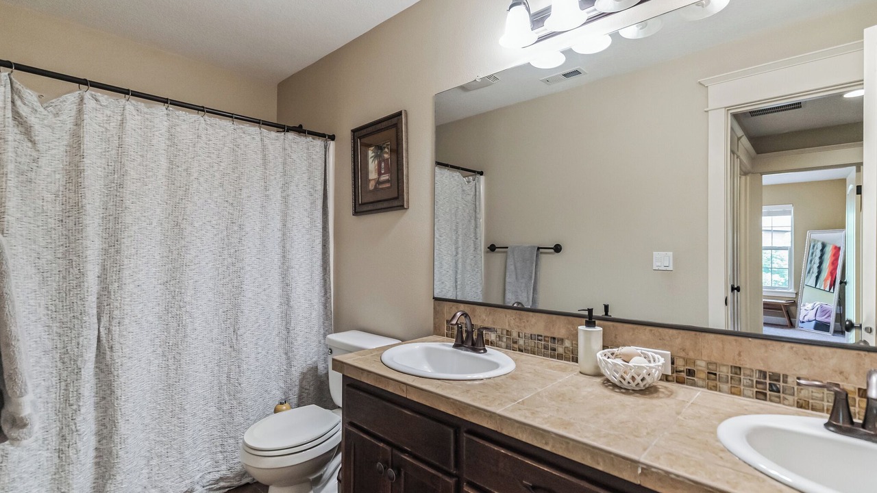 Photo of Bathroom in Cedar Hills