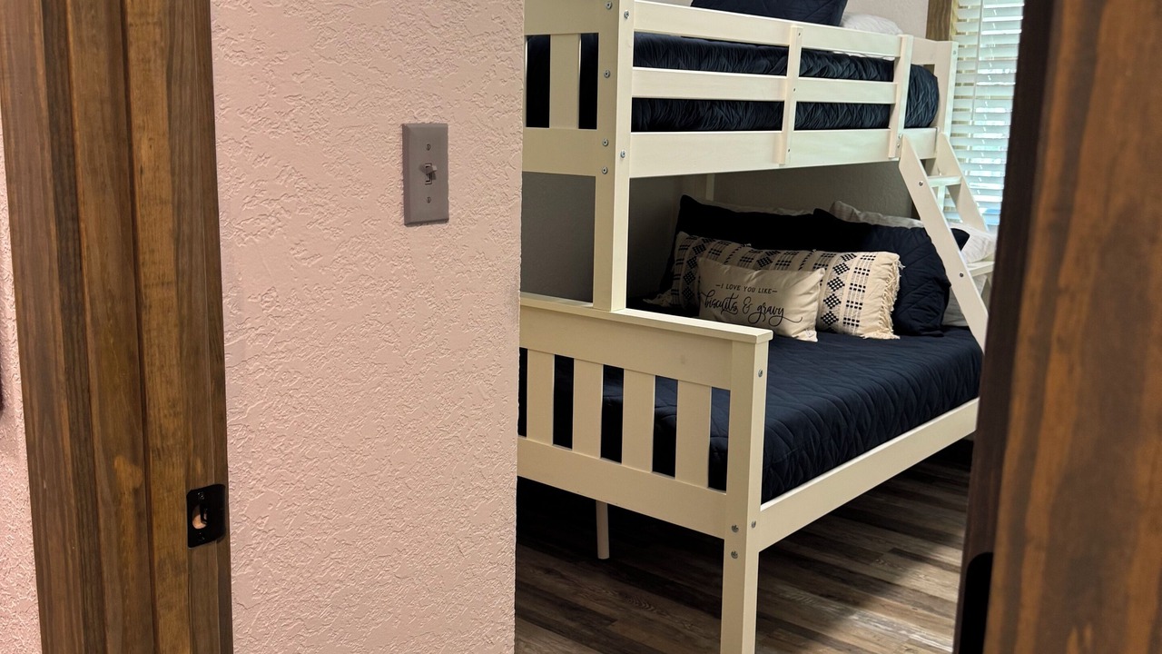 Photo of Bedroom in Eufaula