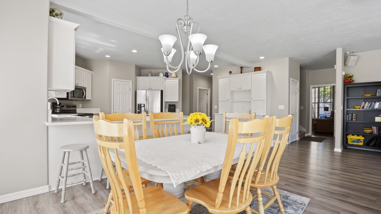 Photo of Livingroom in Eagle