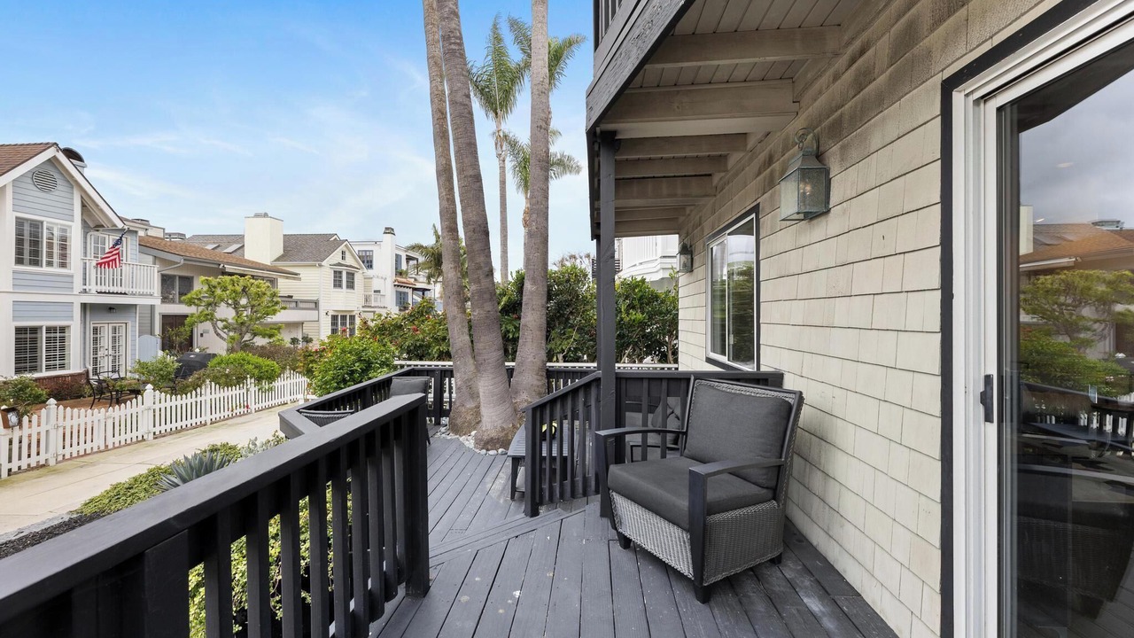 Photo of Patio Balcony in The Strand