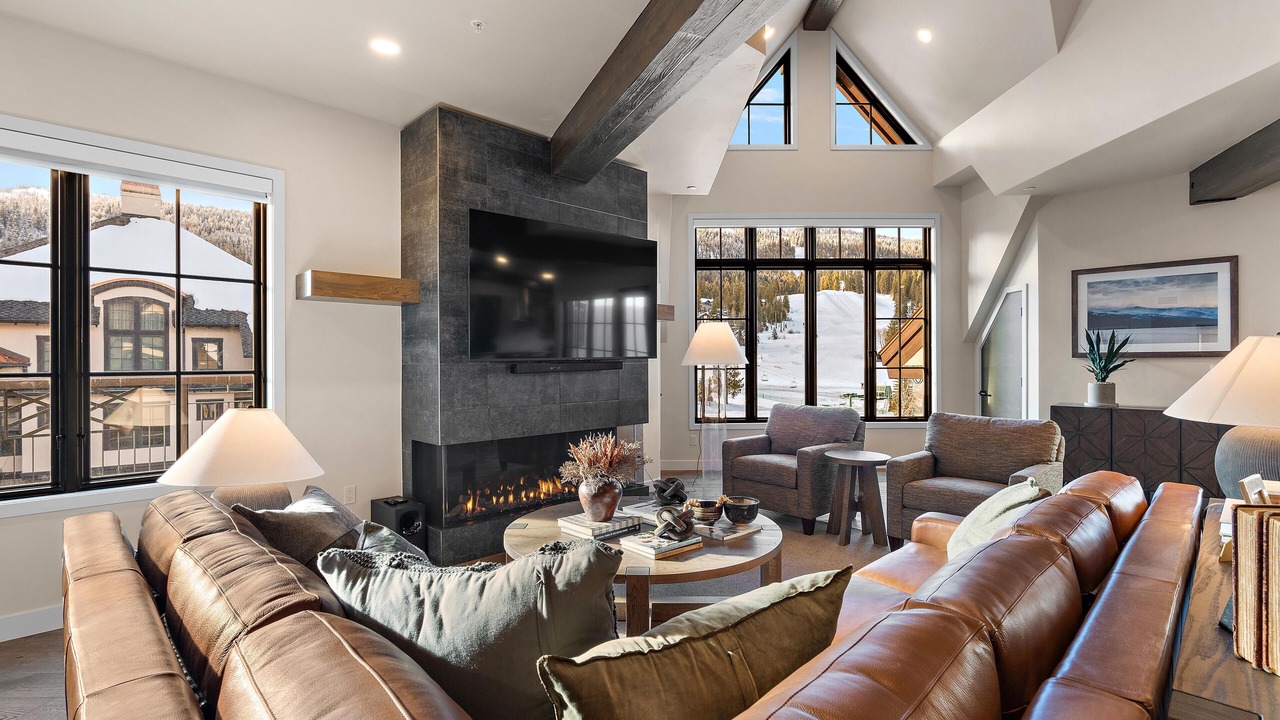 Photo of Livingroom in Tamarack Resort