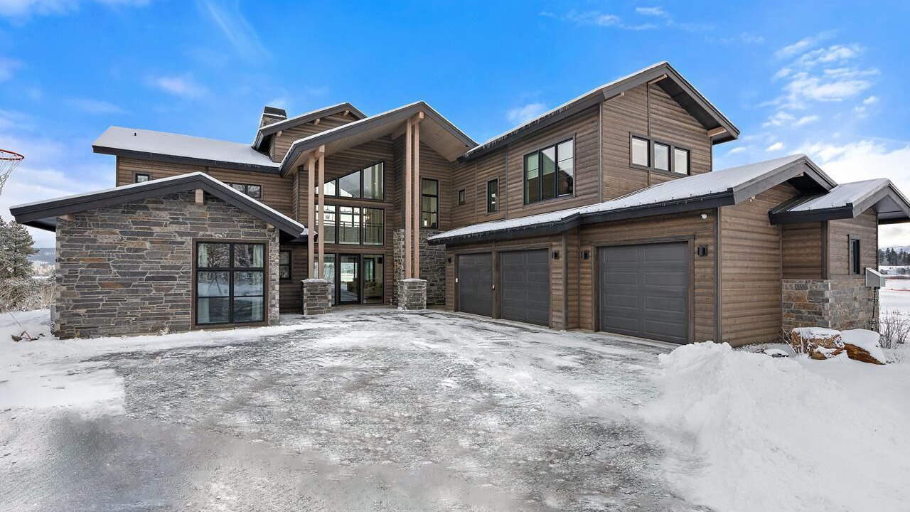 Photo of Outdoor in Tamarack