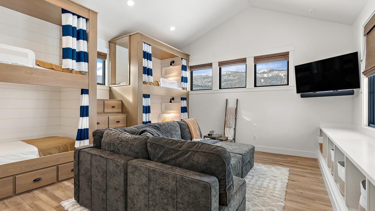 Photo of Bedroom in Tamarack