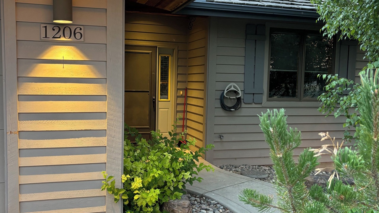 Photo of Outdoor in Helena Valley Northwest