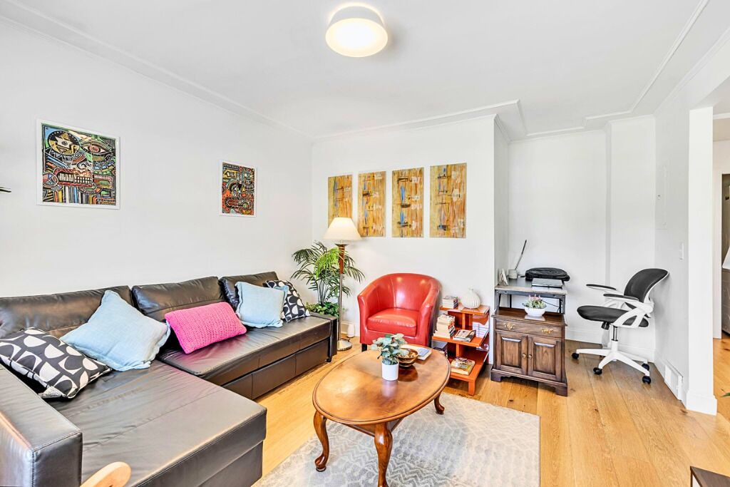 Photo of Livingroom in Royal Oak