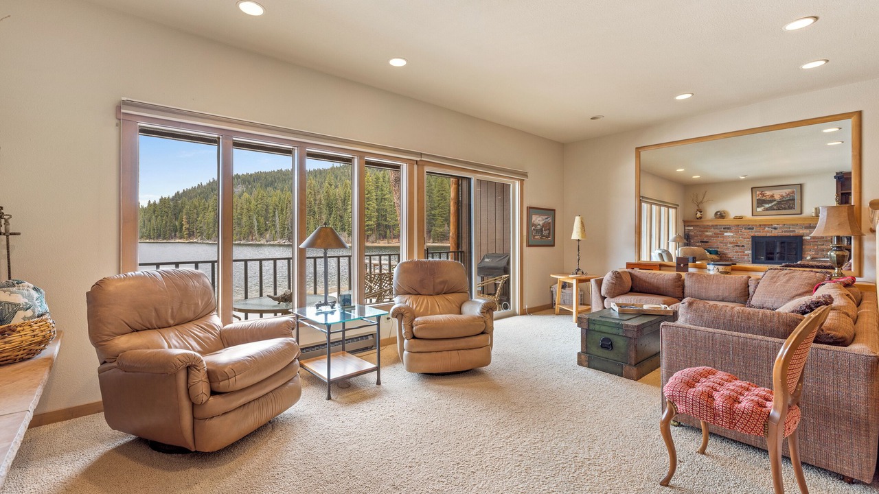 Photo of Livingroom in McCall