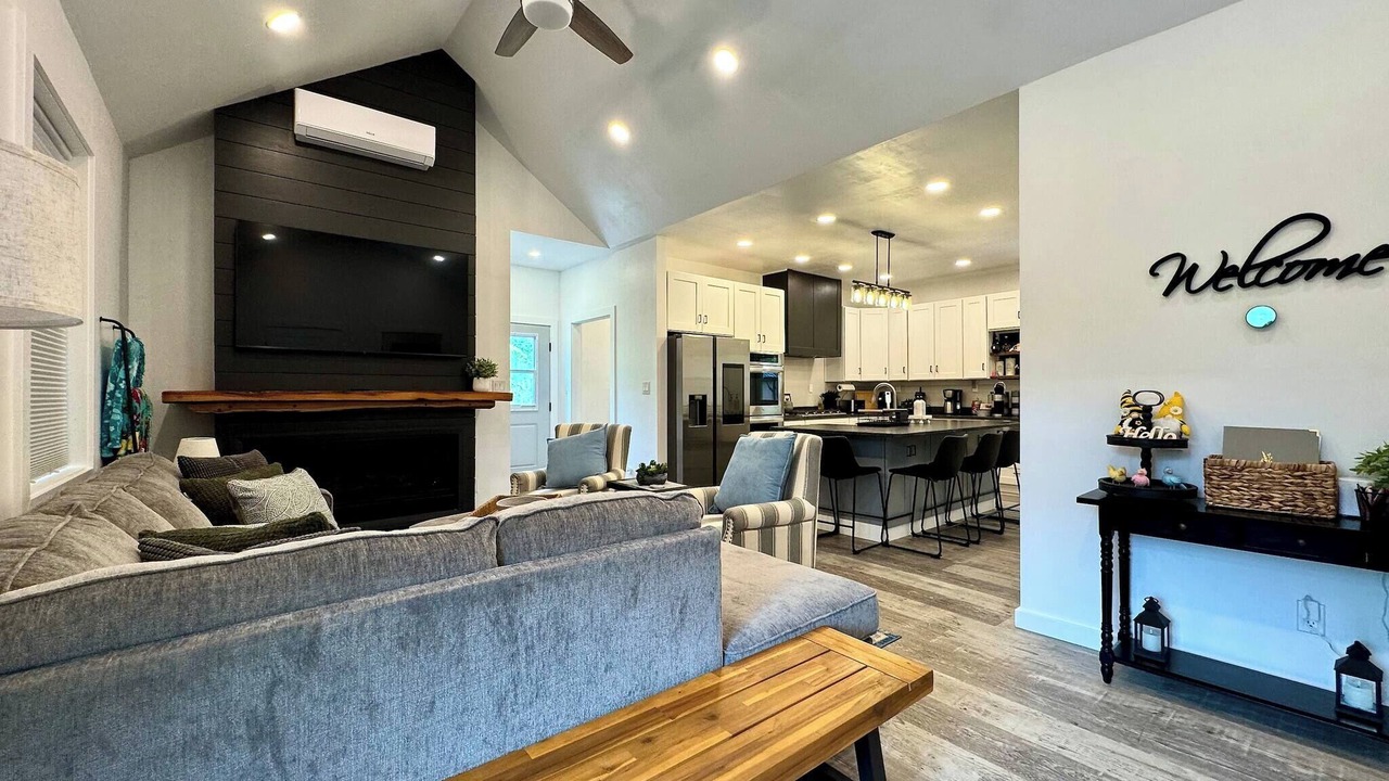Photo of Livingroom in Somers