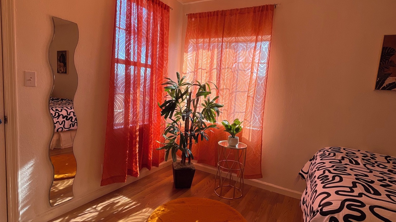 Photo of Bedroom in Outer Sunset