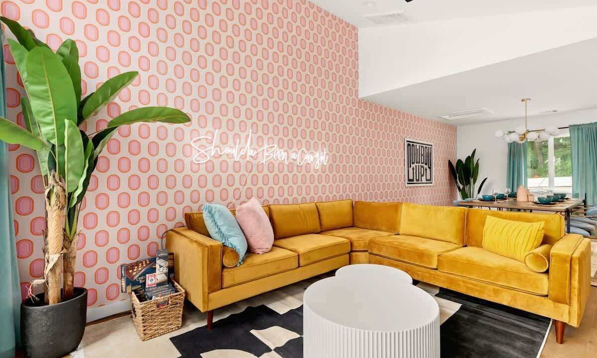 Photo of Livingroom in South Lamar