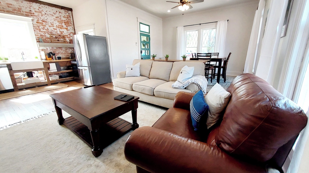 Photo of Livingroom in Salmon