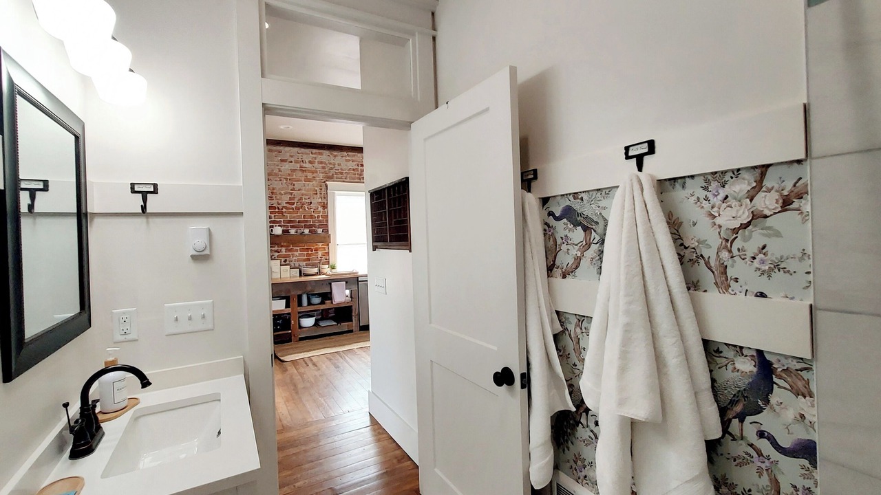 Photo of Bathroom in Salmon