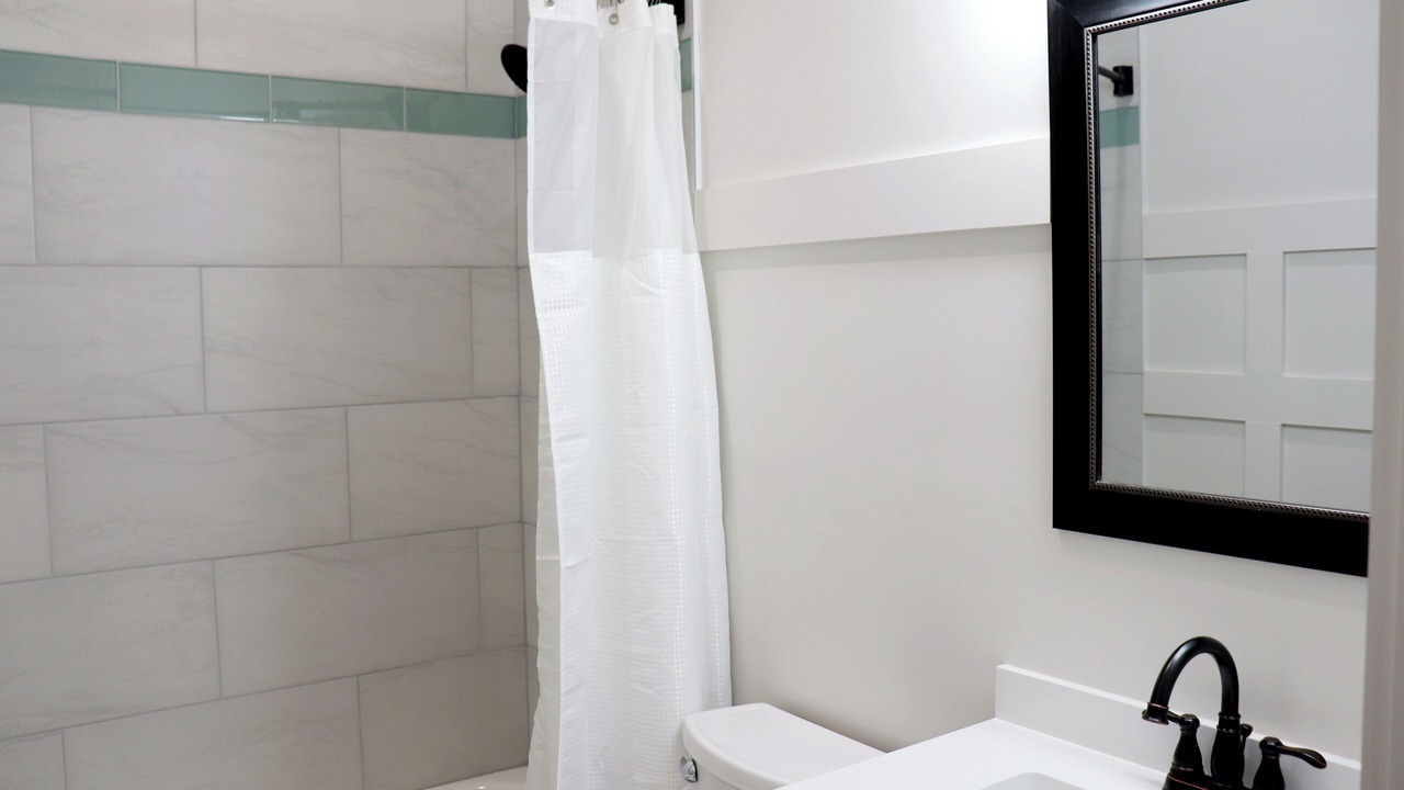 Photo of Bathroom in Salmon