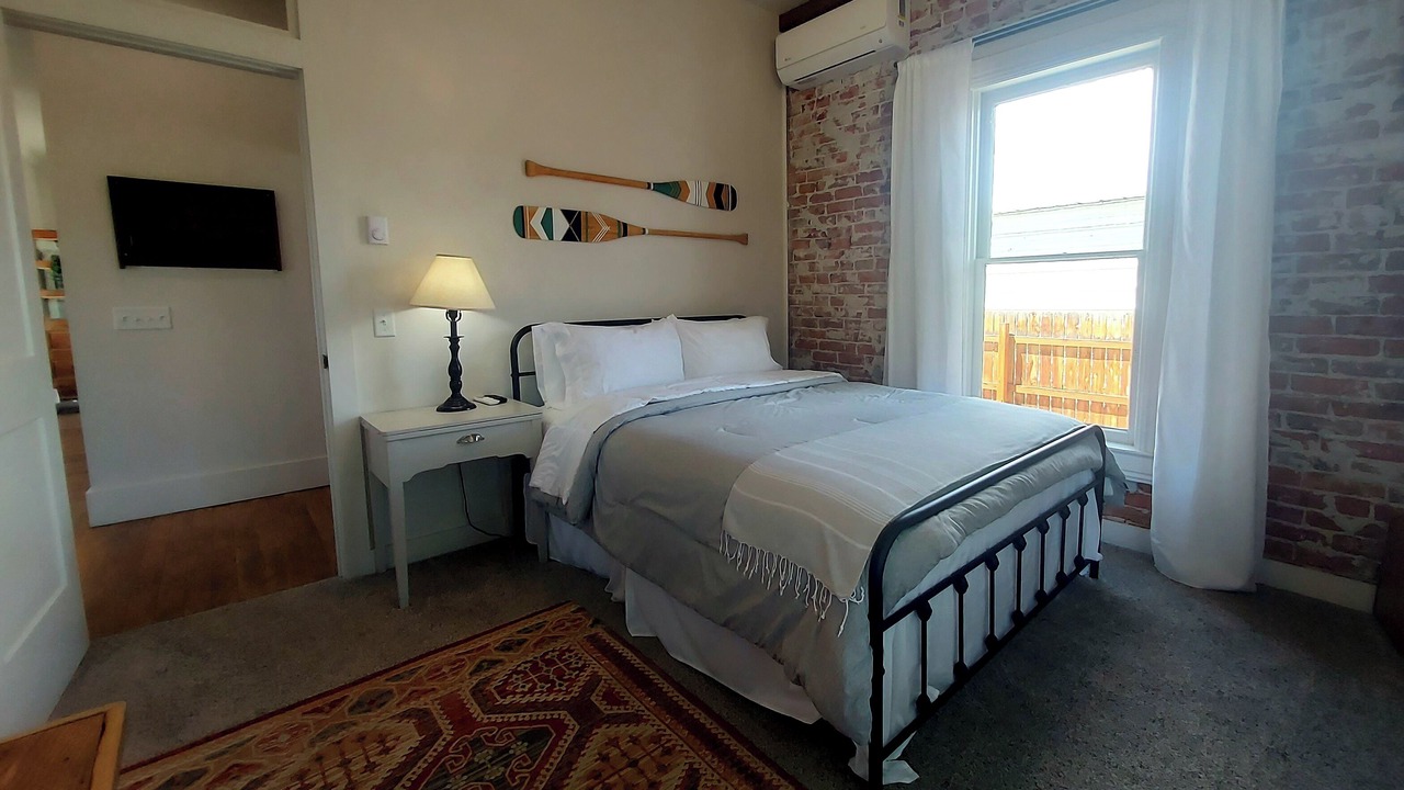 Photo of Bedroom in Salmon