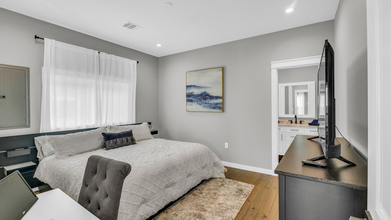 Photo of Bedroom in Port Bolivar