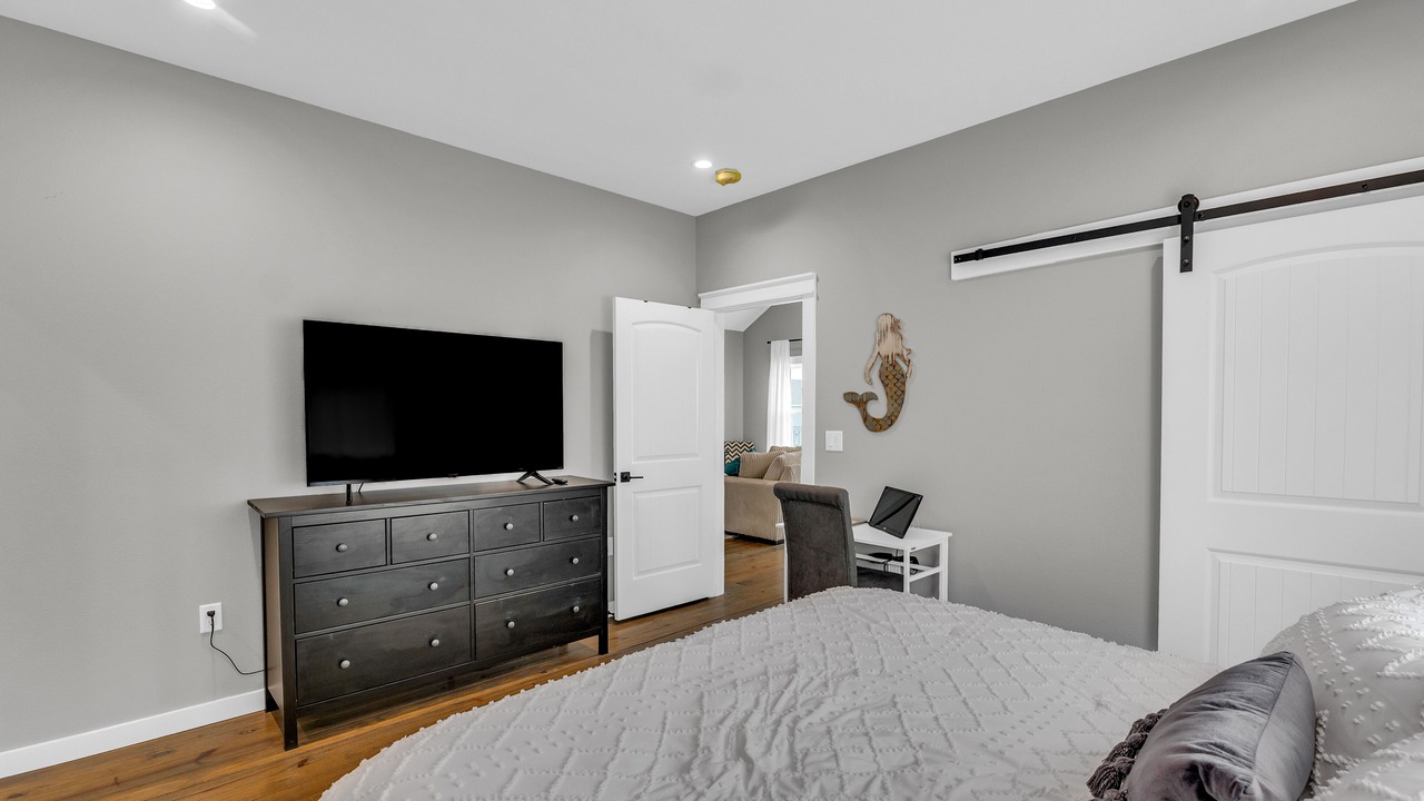 Photo of Bedroom in Port Bolivar