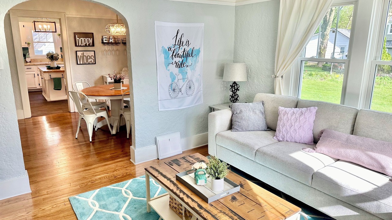 Photo of Livingroom in Auburn Hills