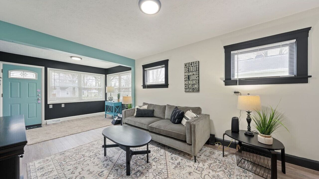 Photo of Livingroom in Westlake