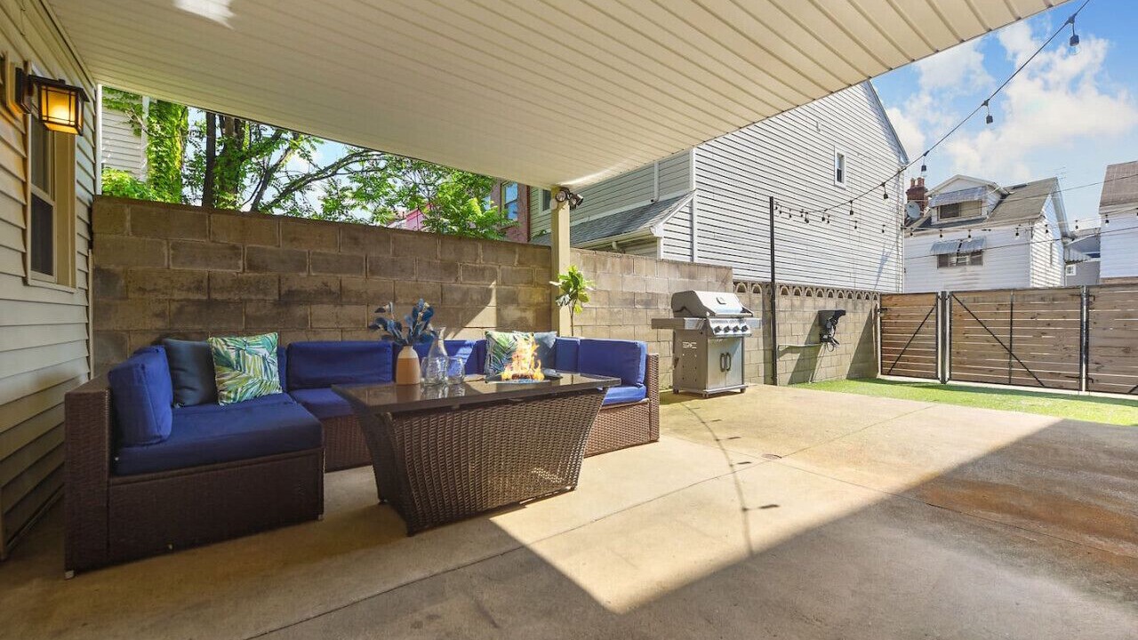 Photo of Patio Balcony in South Side Flats