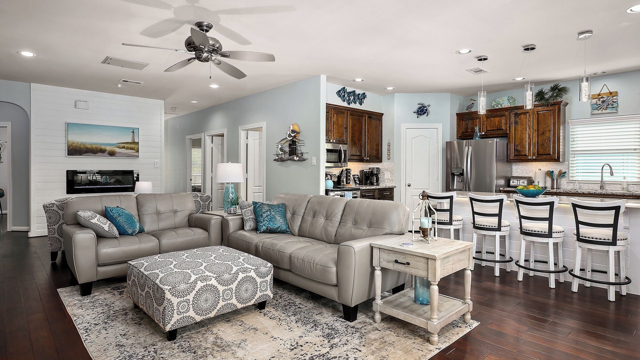 Photo of Bedroom in Clear Lake Shores