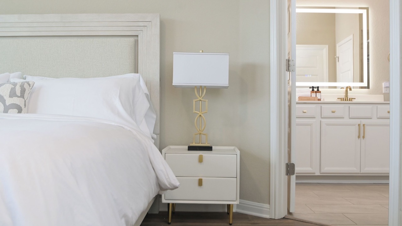 Photo of Bedroom in Far North Central