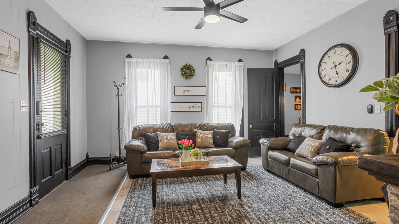 Photo of Livingroom in West Milton