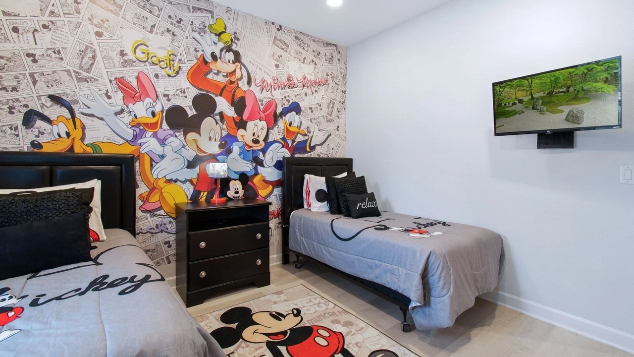 Photo of Bedroom in Bay Lake