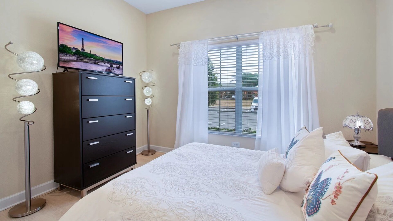 Photo of Bedroom in Bay Lake