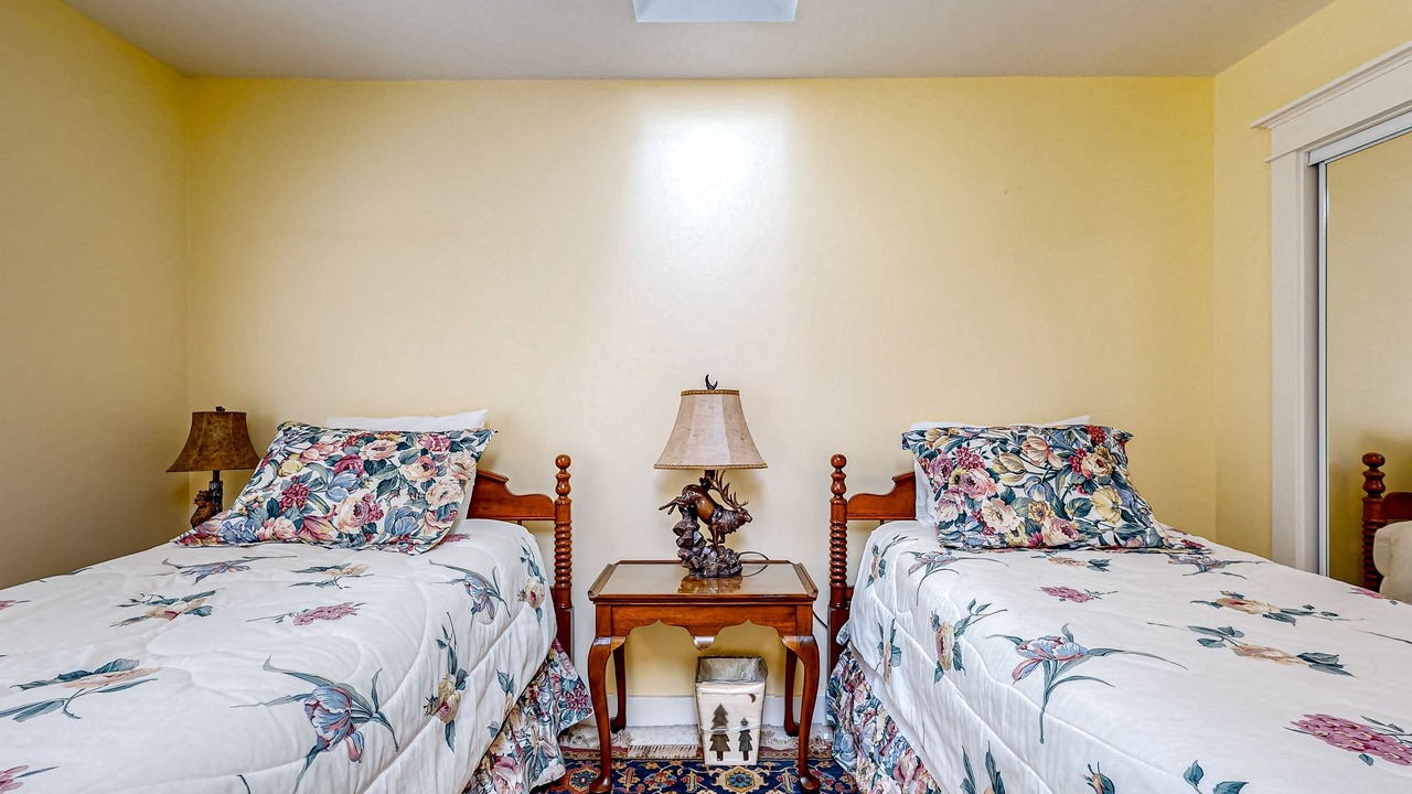 Photo of Bedroom in Black Butte Ranch