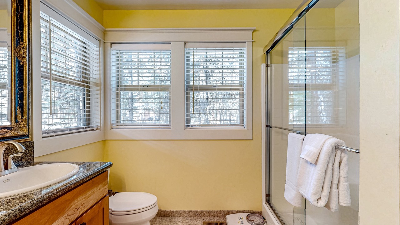Photo of Bathroom in Black Butte Ranch