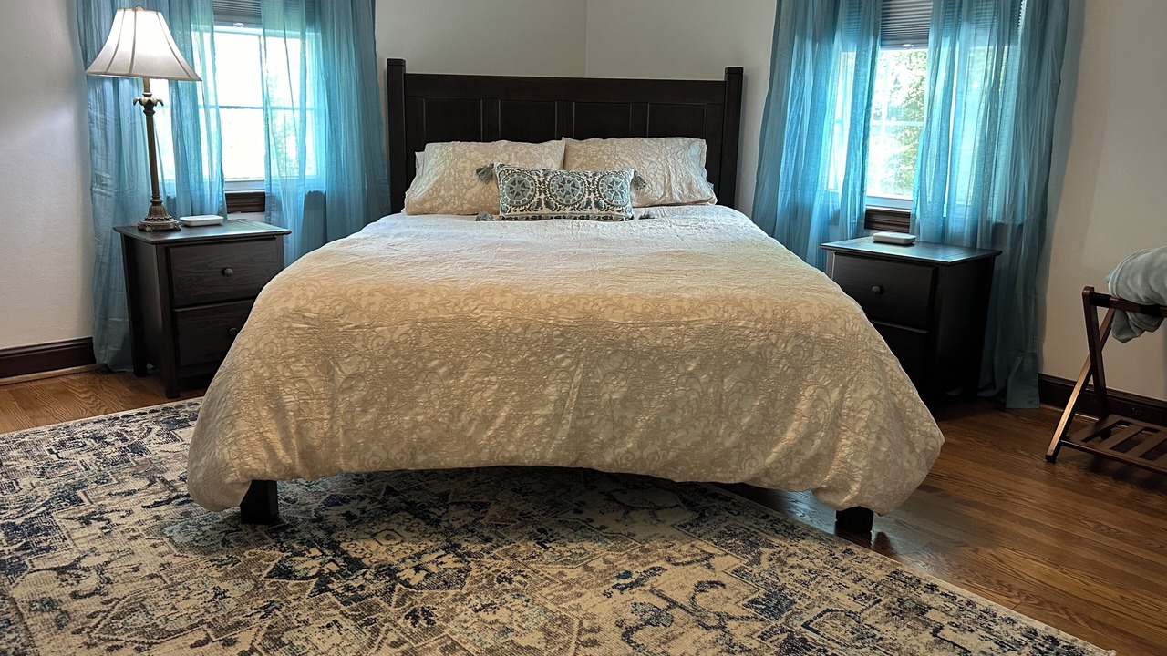 Photo of Bedroom in State College