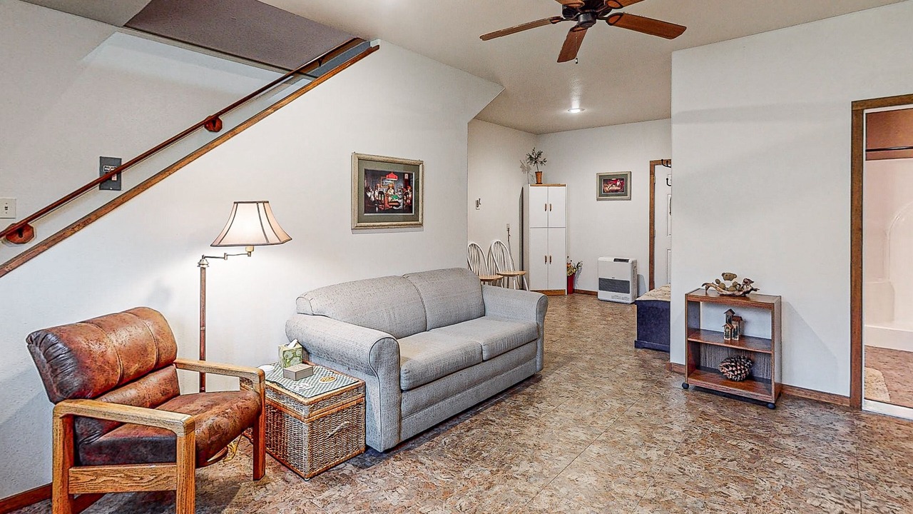 Photo of Livingroom in East Hope