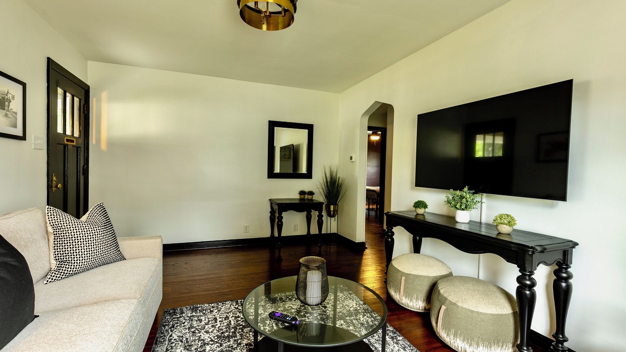 Photo of Livingroom in Speedway