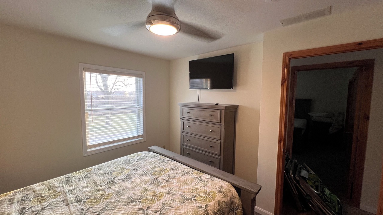 Photo of Bedroom in Oak Harbor