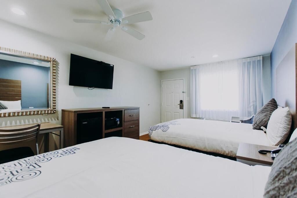 Photo of Bedroom in Clear Lake Shores