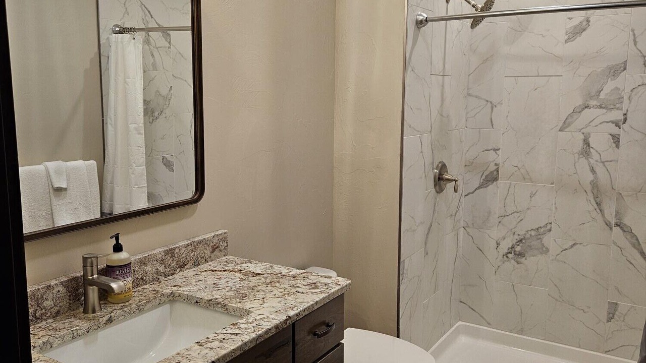 Photo of Bathroom in Gardiner