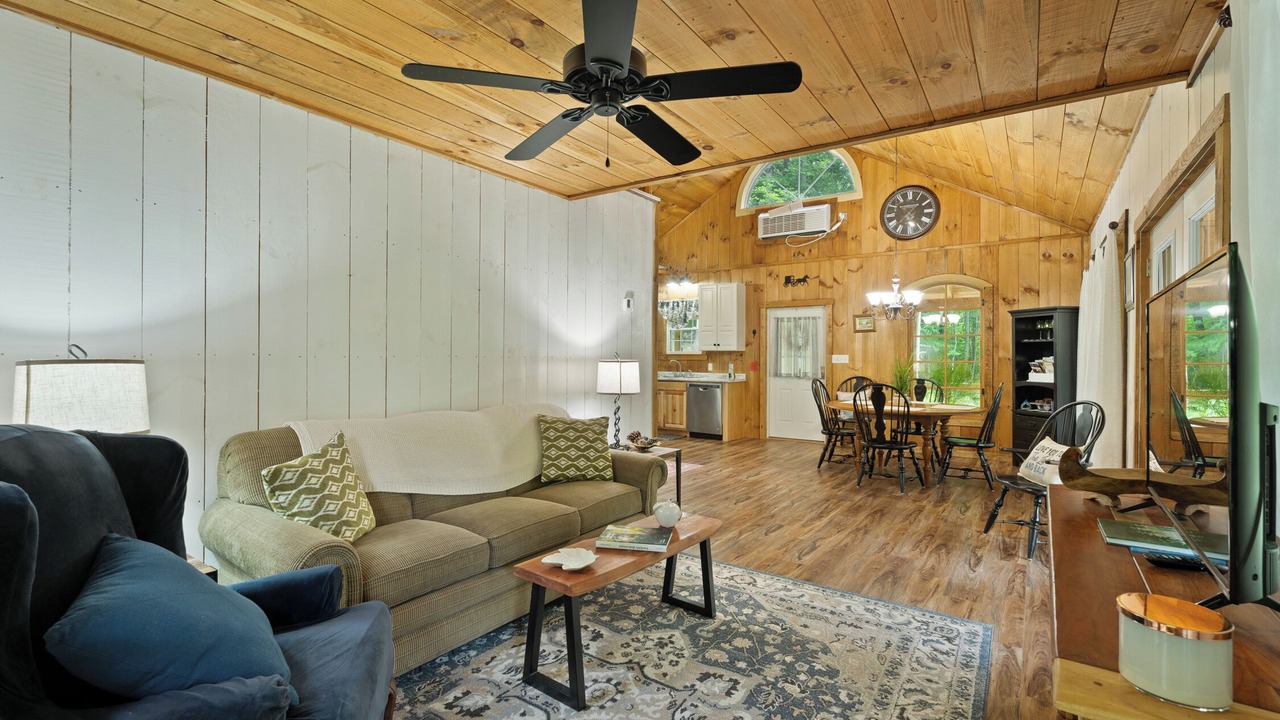 Photo of Livingroom in Mammoth Cave