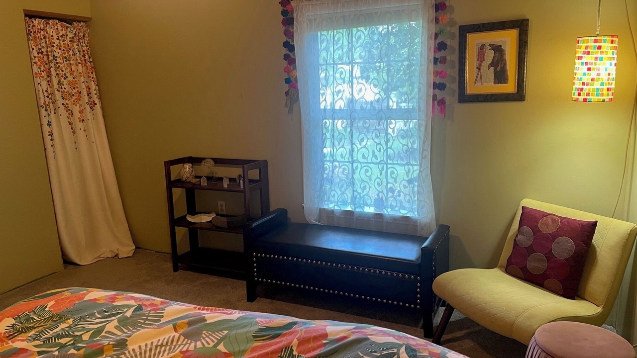 Photo of Bedroom in Riverfront