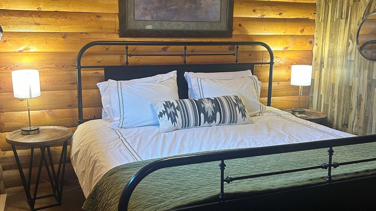 Photo of Bedroom in Star Valley Ranch