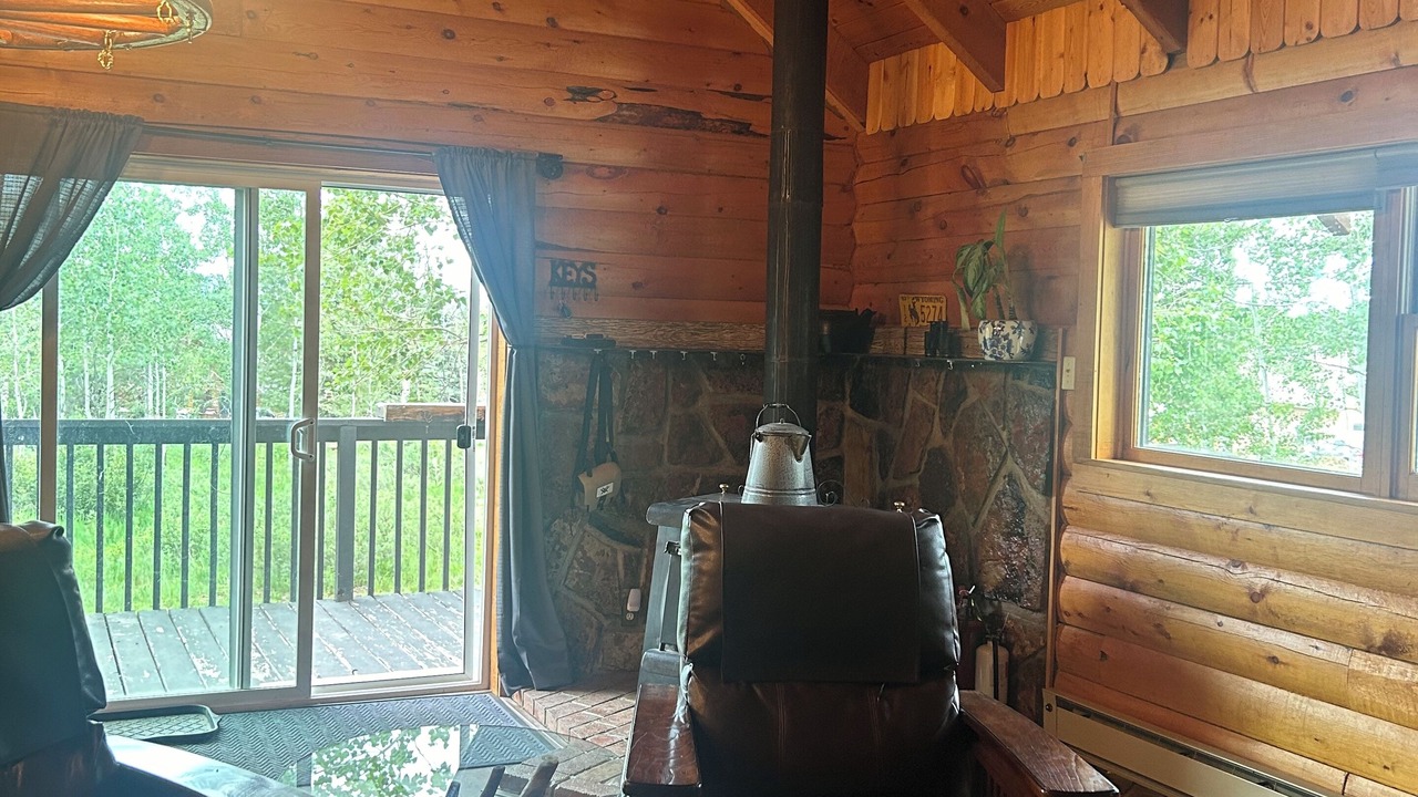 Photo of Livingroom in Star Valley Ranch