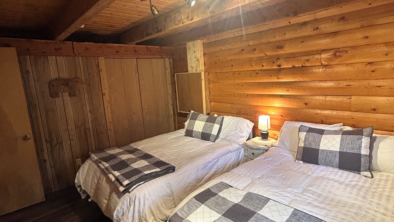 Photo of Bedroom in Star Valley Ranch