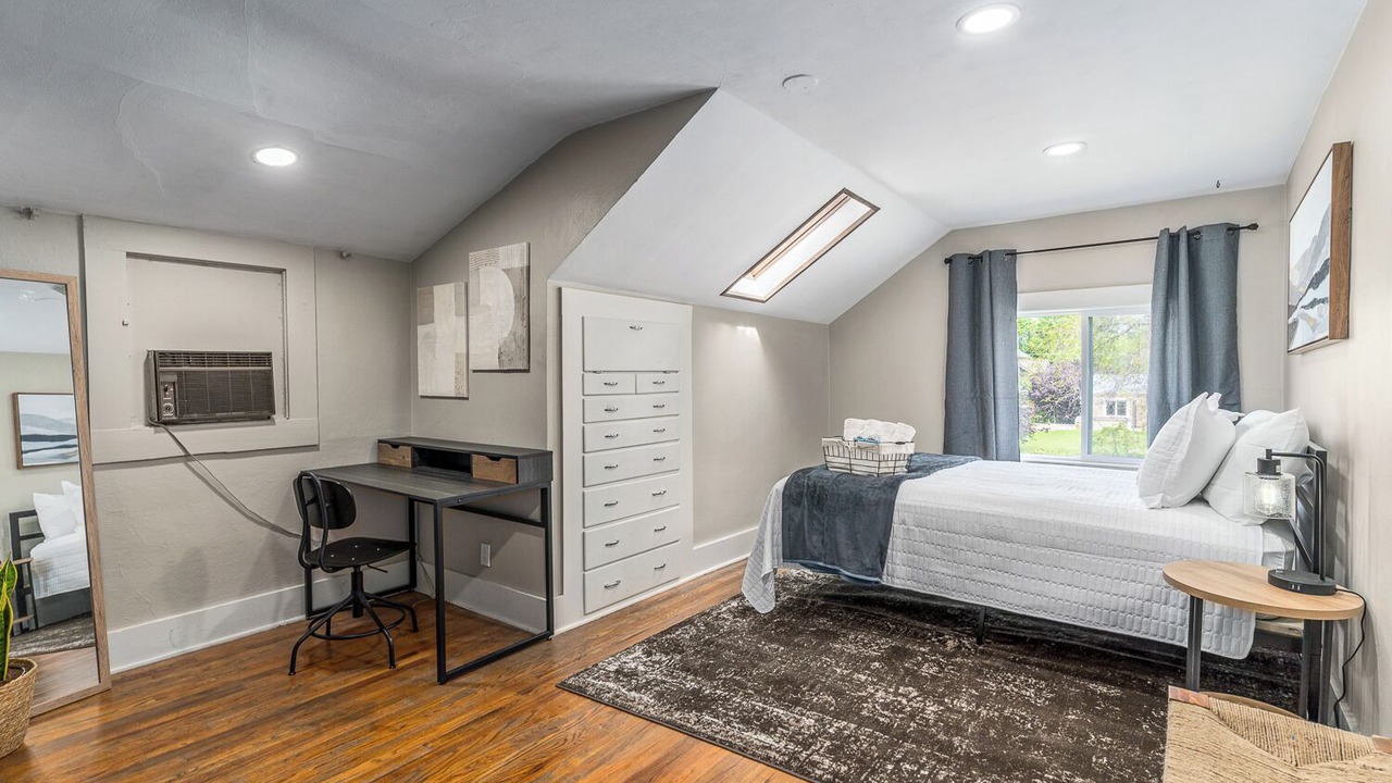Photo of Bedroom in Cliff - Cannon