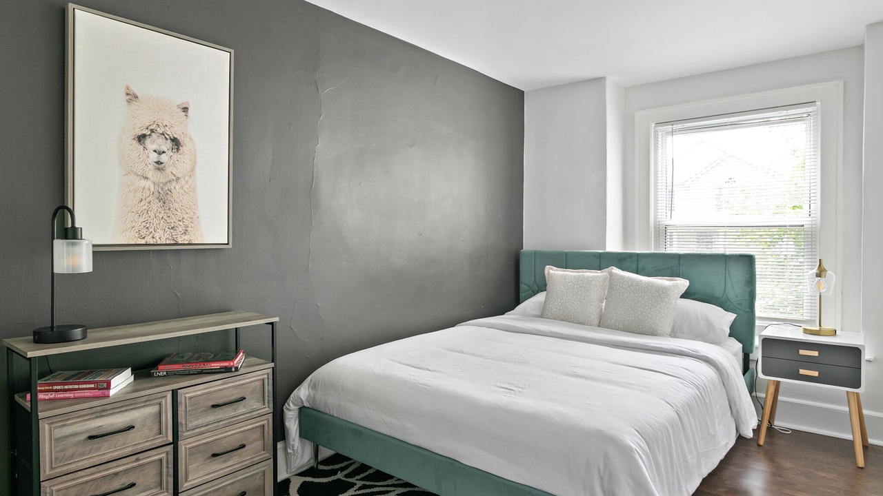Photo of Bedroom in Berkley