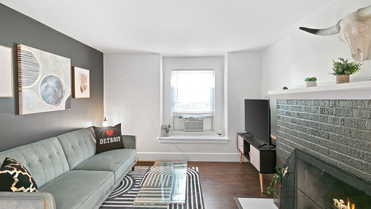 Photo of Livingroom in Berkley