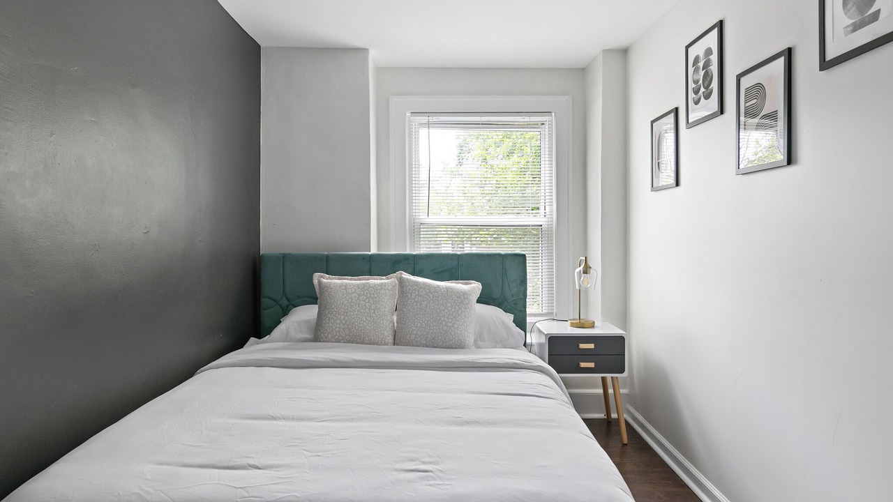 Photo of Bedroom in Berkley