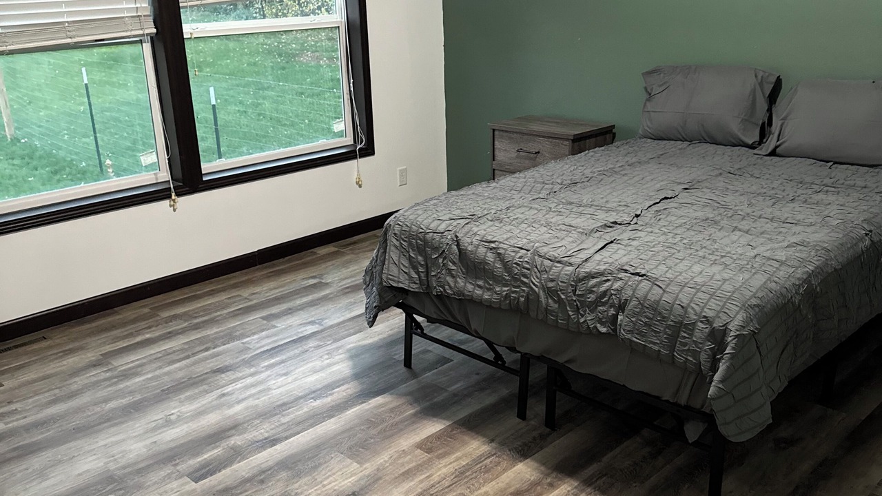 Photo of Bedroom in Roscoe