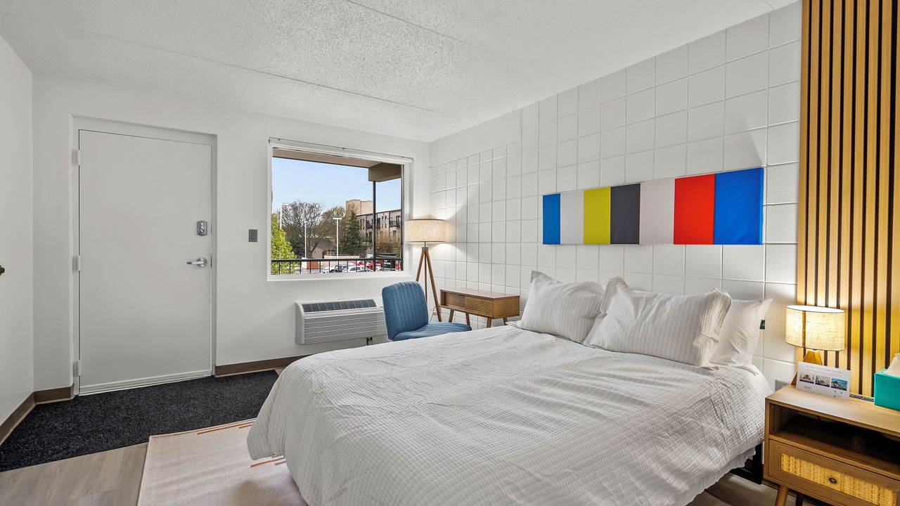 Photo of Bedroom in Cedar Falls
