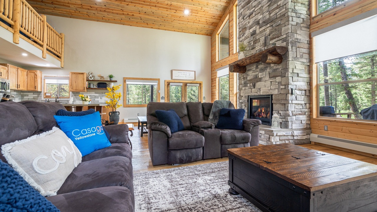 Photo of Livingroom in Island Park