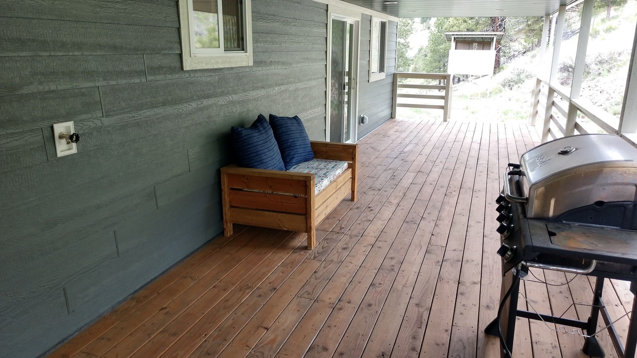 Photo of Patio Balcony in Broadwater County